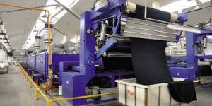 The peak season for the printing and dyeing industry is approaching and disperse dye prices are rising across the country