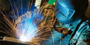 What kind of fabric should be used for welding work?