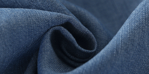 In the hot summer, which one is more comfortable to wear, Tencel fabric or pure cotton fabric?  Let’s take a look at each of these two fabrics…