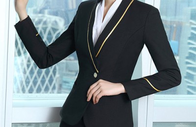 What are the differences between women’s business attire and men’s business attire?
